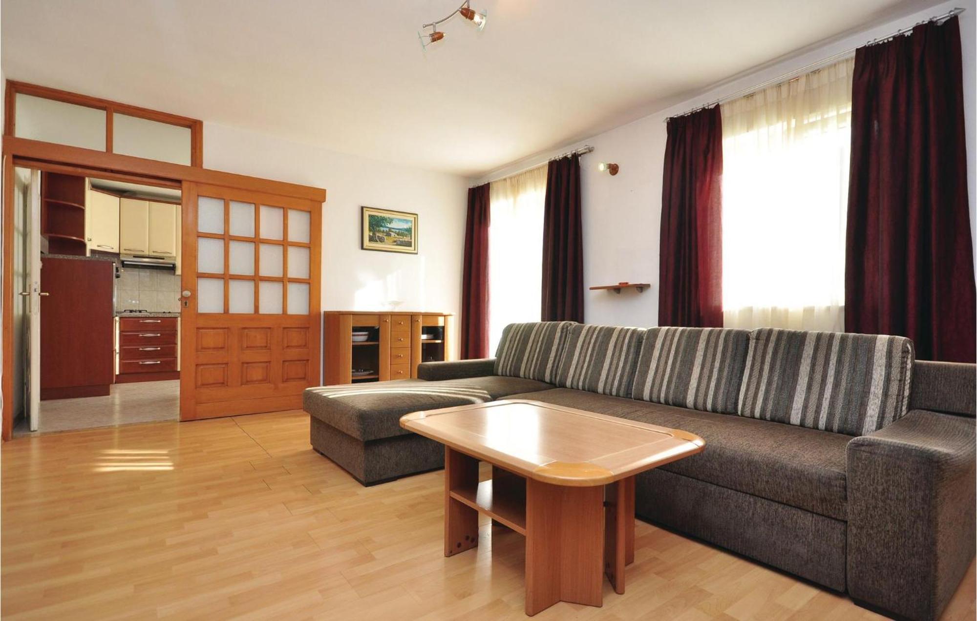 3 Bedroom Awesome Apartment In Pucisca Exterior foto