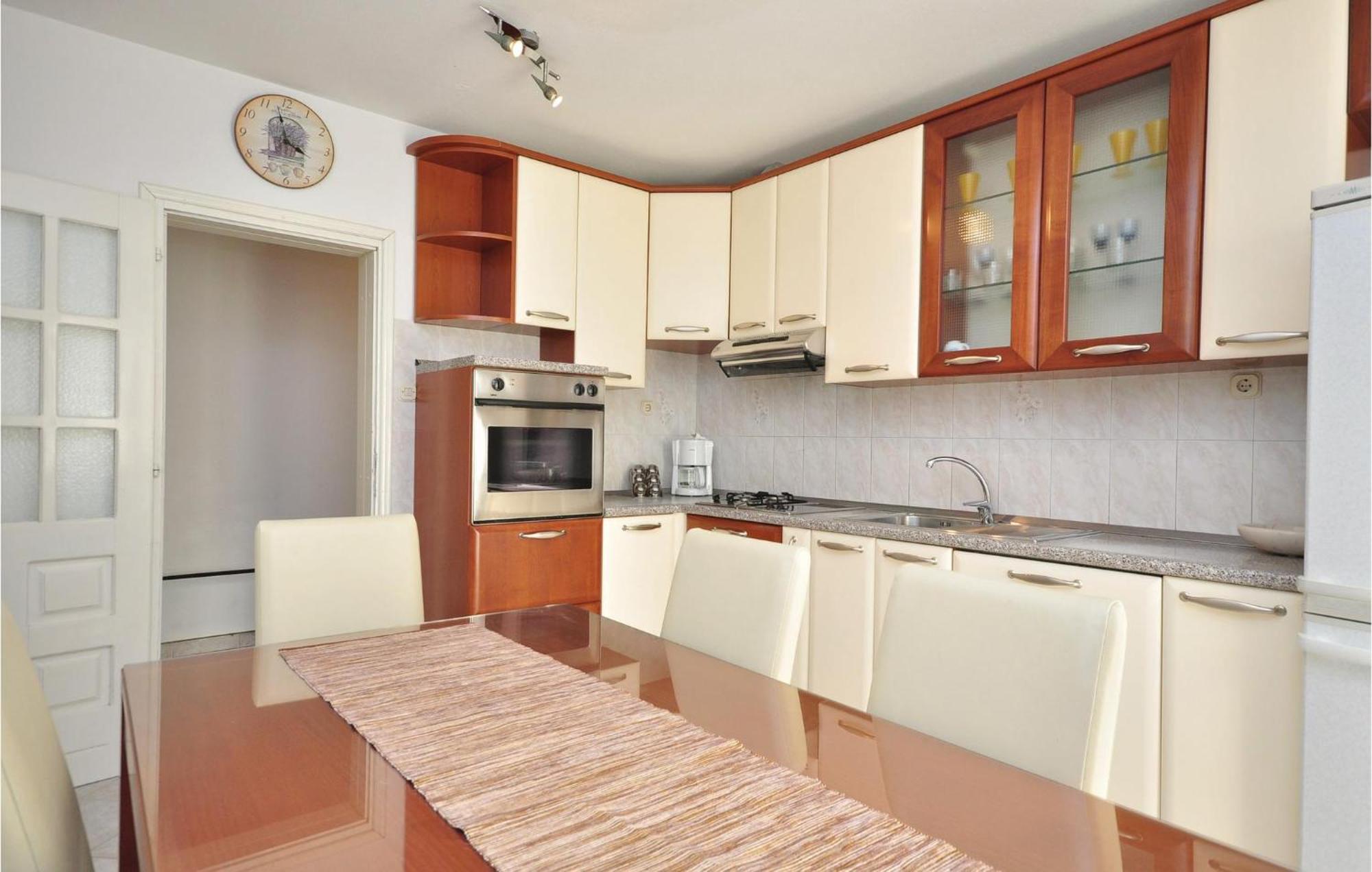 3 Bedroom Awesome Apartment In Pucisca Exterior foto